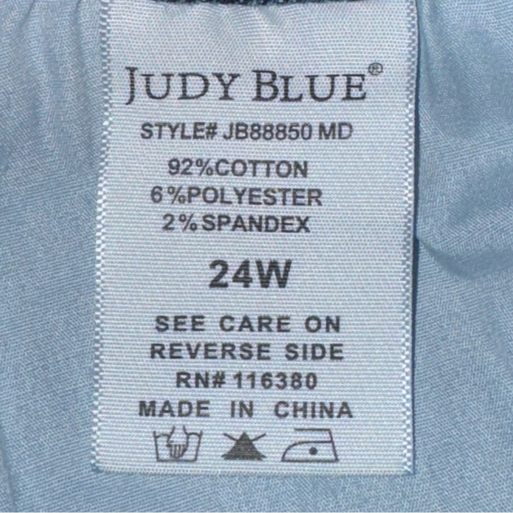 Judy Blue Light Wash Ankle Crop Jeans with Side Braid - Picture 13 of 13